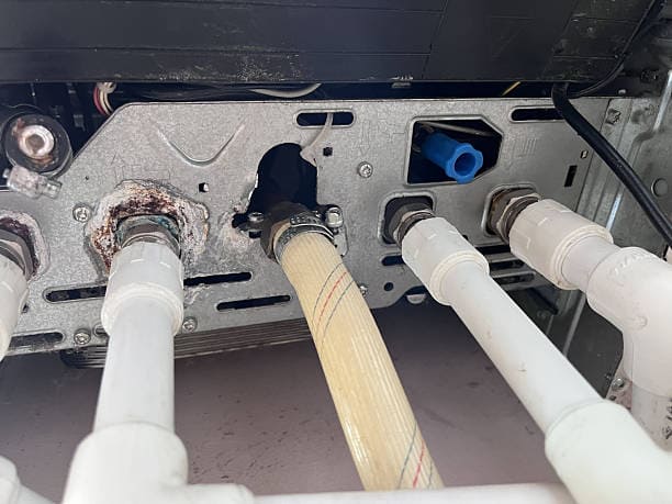 Замена жиклеров водонагревателя Vaillant